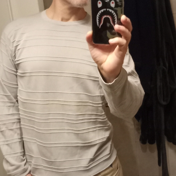 Armani Collezioni Sweater Italy 🇮🇹 - Picture 6 of 8